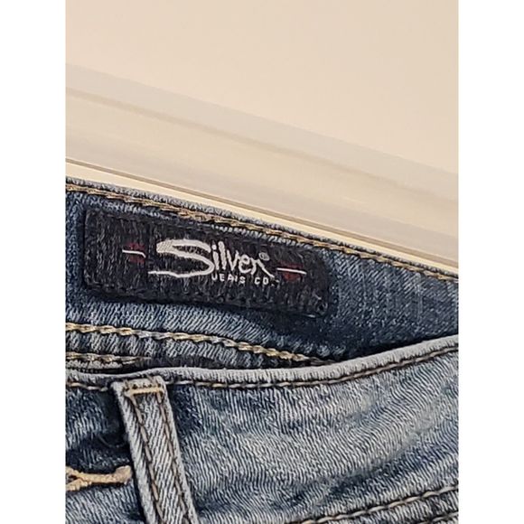 Women's Silver Jeans Co., Suki, Skinny Crop, W26/L24, Light Blue - Picture 7 of 8